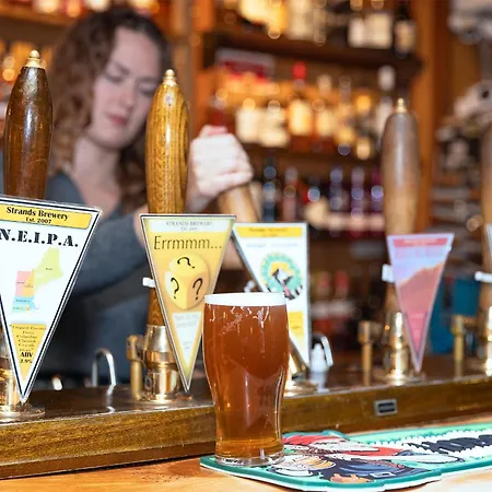 Hotel Strands Hotel/screes & Micro Brewery