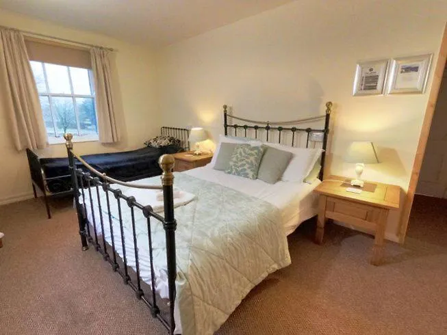 Strands Hotel/screes & Micro Brewery